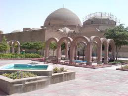 نمای بیرونی مسجد کبود