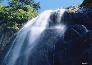 آبشار روان